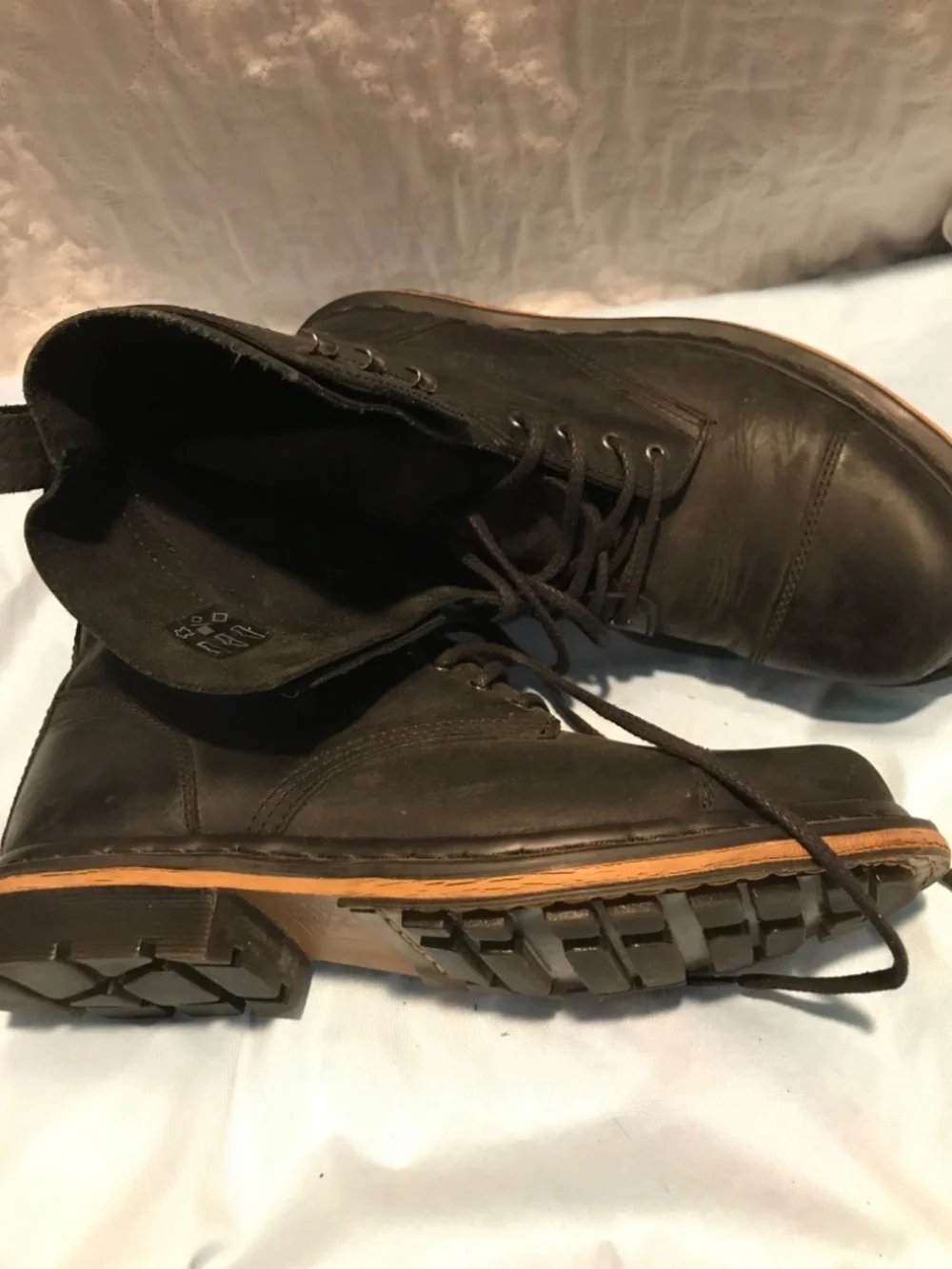 Doc martens Sabien airwair boots like new mens 9